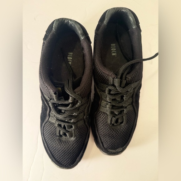 Bloch Dance Women's Canvas Boost Split Sole Dance Sneaker, Black, 7.5 - Picture 6 of 7